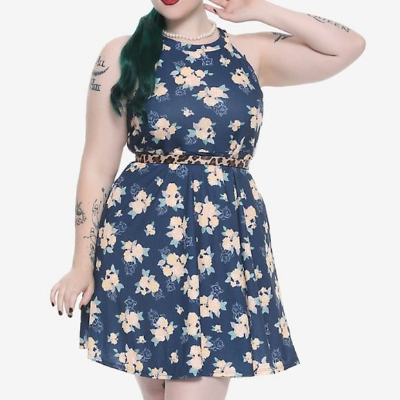 Hot Topic Dresses & Skirts - Hot Topic Aristocats Disney Plus Floral Dress 3X